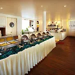 Golden Cliff House Resort