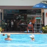 อพาร์ทเม้น วิวทะเล 1บี เซอร์วิส อพาร์ตเมนท์ Pattaya