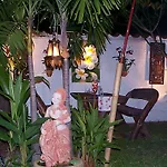 Hotel Wong Amat House