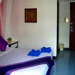 Sawasdee Sabai Hotel 2*