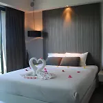 Hotel Place Serviced