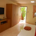 Sirikarn & Luxury Hotel Pattaya
