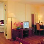 Inn Lk Pavilion Executive Serviced