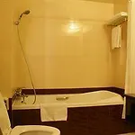 Aiyara Palace Hotel 5*