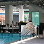 โรงแรม Sunshine & Residences