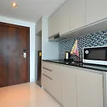 Serenity Studio Apartment By Moon