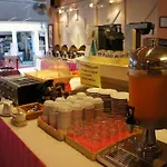 Sawasdee Sunshine โรงแรม Pattaya