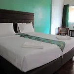 Sutus Court 2 3*