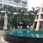 Club Royal Wongamat Unit 1401 อพาร์ทเม้น *