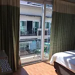 Nichanan Apartment
