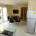 Rm-Wiwat Apartment
