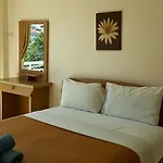 โรงแรม Jardin 3*