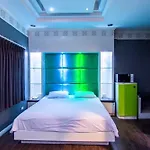 Titanic Residence-7 Minute Walk To The