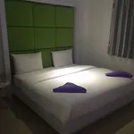 Titanic Residence-7 Minute Walk To The โรงแรม 4*