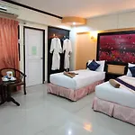 โรงแรม โรงแรมโฮม พัทยา 3*
