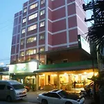 โรงแรมโฮม พัทยา โรงแรม