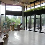 Hotel Oyo 143 Dday Resotel