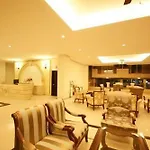 โรงแรม Lk Premier 3*