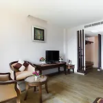 Hotel Aiyara Palace 5*