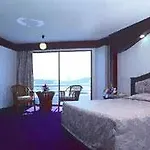Hotel Royal Twins Palace