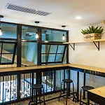 Travel Light Hostel Pattaya