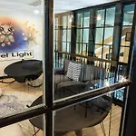 Travel Light Hostel Pattaya