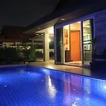 The Pool Jomtien A23 วิลล่า