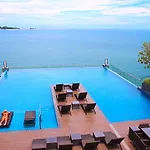 Apartment Wong Amat Tower *