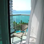 Apartment Wong Amat Tower *