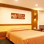 Royal Twins Palace Hotel