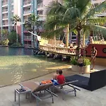 Apartment Grande Caribbean 17th Floor By Bell-turner