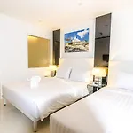 Ccr Managed By Aha Smartstay Aparthotel 4*