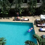 Bonkai Resort 3*