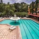 Seashore โรงแรม 3*