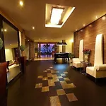 Golden Cliff House Resort Pattaya