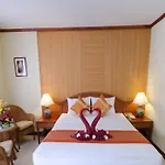 S Formally Sabai โรงแรม 3*