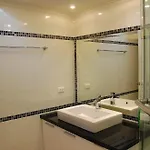 Sirikarn & Luxury Hotel Pattaya