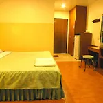 โอเปย์ เดอ เพลส Pattaya