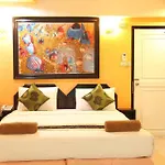 โรงแรม โรงแรมโฮม พัทยา 3*