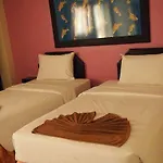 โรงแรมโฮม พัทยา Pattaya