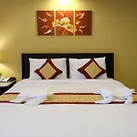 Hotel The Grand Day Night Pattaya