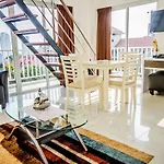 Family Ban Nong Tabaek