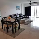 Hotel Vtsix At View Talay 6 Pattaya