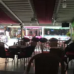 Zip & Restaurant Hotel 3*