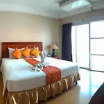 Eastiny Place Hotel 3*