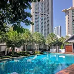 Long Garden & Pavilions Hotel