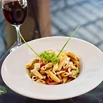 Harrys Bar & Restaurant