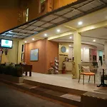 Happy Hostel
