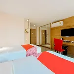 Hotel Oyo 143 Dday Resotel 4*
