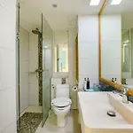 Hotel Oyo 143 Dday Resotel Pattaya